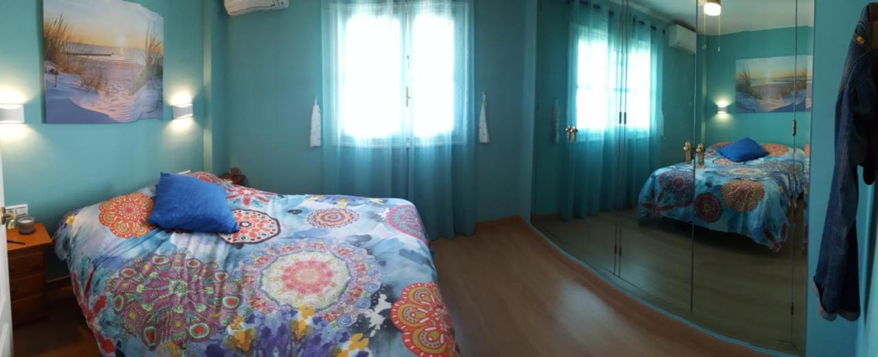 Semi-detached Adosado Con Encanto -130 M2 - Wifi 600 Mb - Piscina Comunitaria - Patio Privado Apartamento *